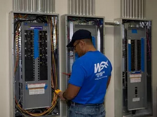 Experienced University Place electrical contractors in WA near 98466