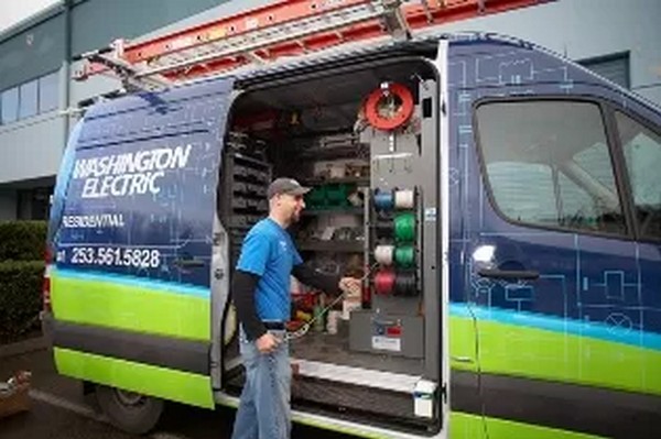 Trusted Kent electricians in WA near 83704