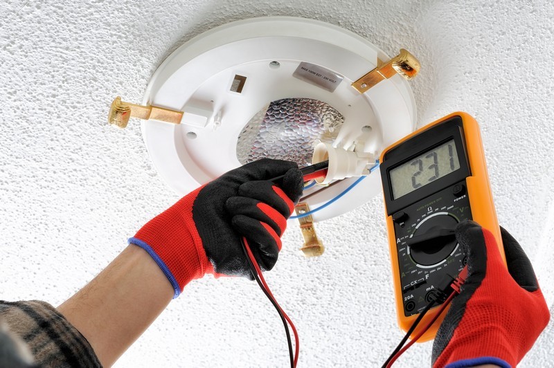 Fife residential electrical contractor in WA near 98424